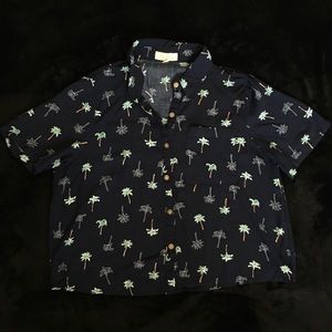 Love Notes Navy Palm Tree Cropped Button Up